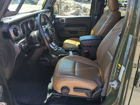 Used 2022 Jeep Wrangler Unlimited Rubicon AWD/4WD image 15