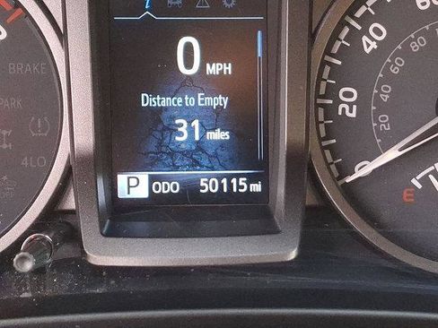 Certified 2021 Toyota Tacoma TRD Off-Road image 15