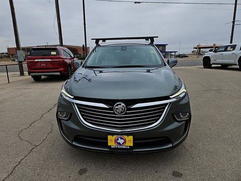 Used 2024 Buick Enclave Essence image 8