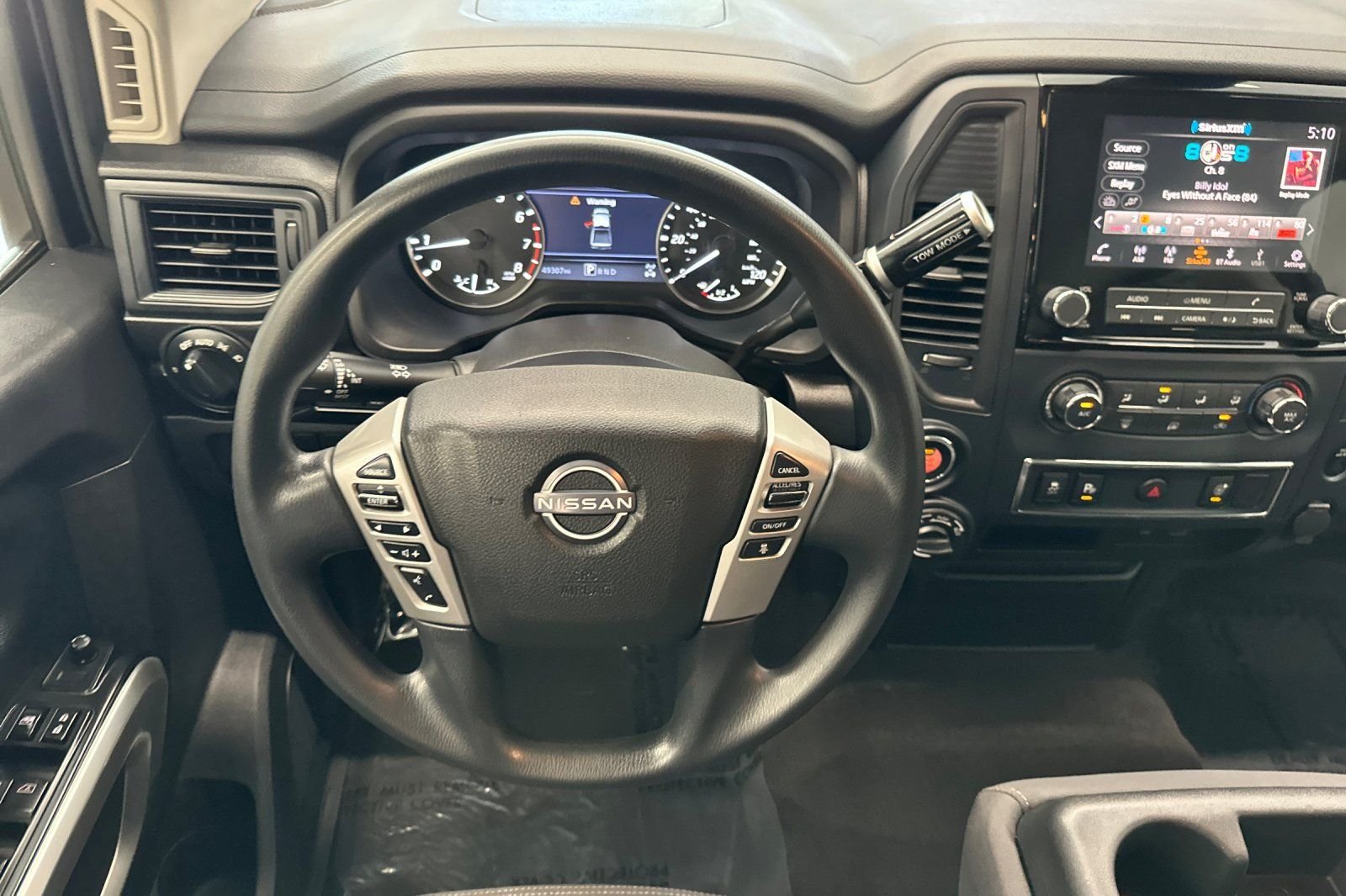 Used 2023 Nissan Titan SV AWD/4WD image 15