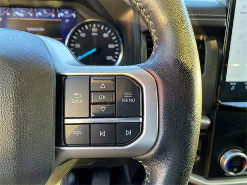 Used 2024 Ford Expedition XLT image 20