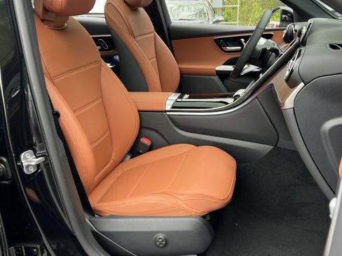 New 2026 Mercedes-Benz GLC 300 4MATIC image 33