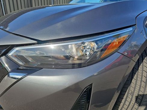 Used 2025 Nissan Sentra SV image 34