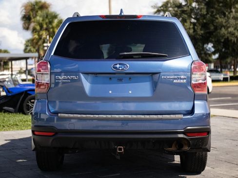 Used 2016 Subaru Forester 2.5i Premium w/ All-Weather Package AWD/4WD image 10