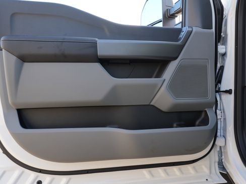 New 2026 Ford F550 4x4 Crew Cab Super Duty w/ XLT Value Package image 17