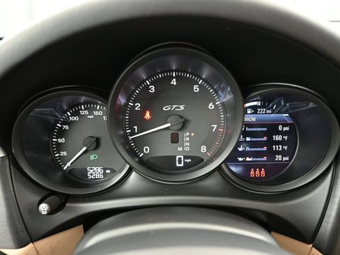 Certified 2025 Porsche Macan GTS AWD/4WD image 4