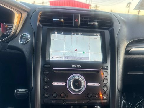 Used 2017 Ford Fusion Titanium FWD image 38