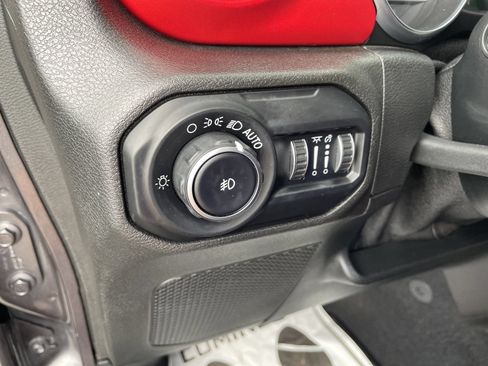 Used 2020 Jeep Wrangler Unlimited Rubicon AWD/4WD image 22