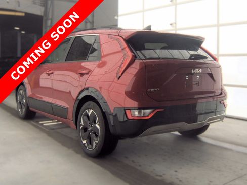 Used 2023 Kia Niro Wind w/ Wind Preserve Package FWD image 4
