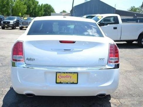 Used 2013 Chrysler 300 AWD w/ Driver Convenience Group image 7