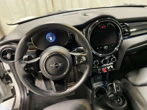 Used 2023 MINI Cooper S image 2