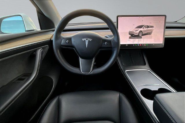 Used 2023 Tesla Model Y Long Range AWD/4WD image 8
