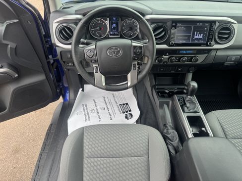 Used 2022 Toyota Tacoma SR5 image 17