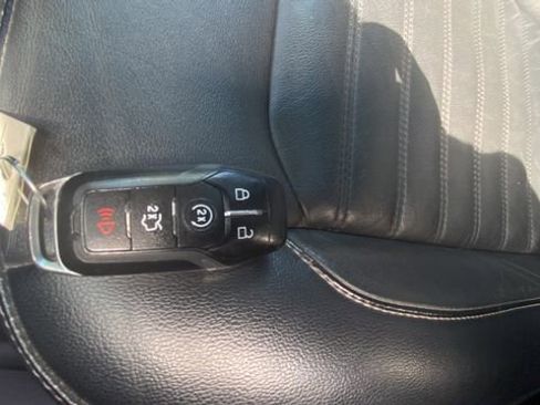 Used 2015 Ford Edge SEL w/ Equipment Group 201A AWD/4WD image 20