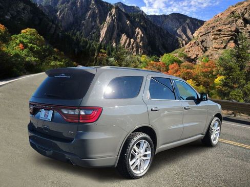 Used 2023 Dodge Durango GT AWD/4WD image 3