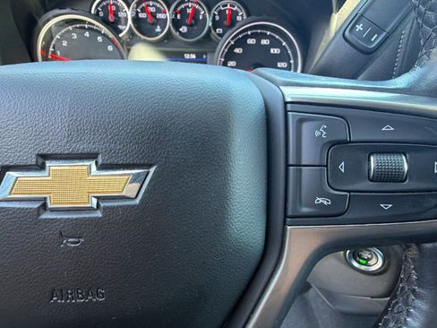 Used 2021 Chevrolet Silverado 1500 LT w/ Z71 Off-Road Package AWD/4WD image 20