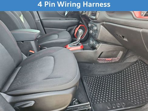 Used 2021 Jeep Renegade Trailhawk w/ Trailer Tow Group image 23