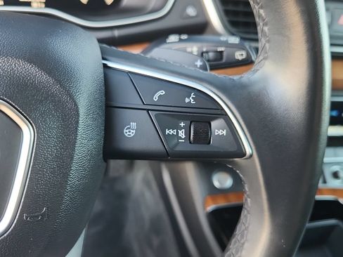 Used 2021 Audi Q5 e Premium Plus w/ Premium Plus Package AWD/4WD image 22