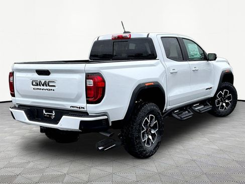 New 2026 GMC Canyon AT4X w/ LPO, Black Badging Package AWD/4WD image 7