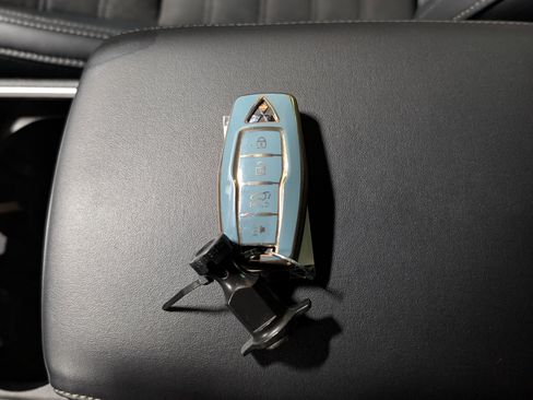 Used 2023 Mitsubishi Outlander SE image 35