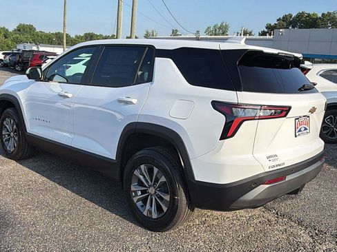New 2026 Chevrolet Equinox LT w/ Safety and Technology Package FWD image 11