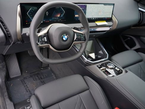 Used 2025 BMW X3 xDrive30i w/ Premium Package image 12