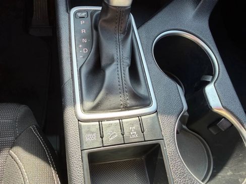 Used 2018 Kia Sportage LX image 22