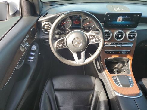 Used 2020 Mercedes-Benz GLC 300 4MATIC image 9
