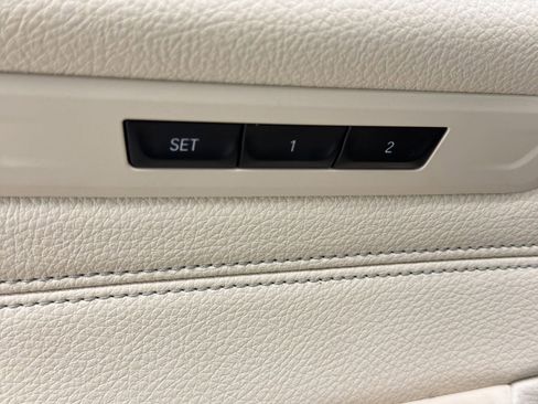 Used 2018 BMW 540i RWD image 17