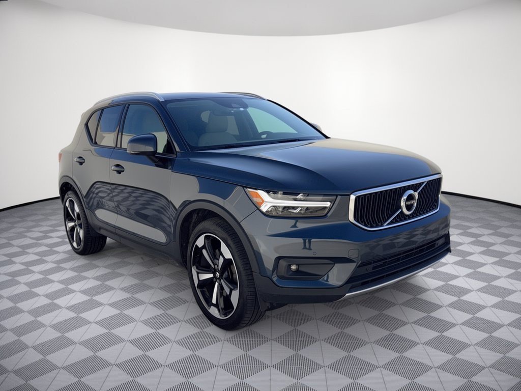 Used 2021 Volvo XC40 T5 Momentum w/ Premium Package AWD/4WD image 7