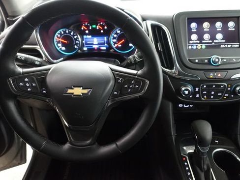Used 2024 Chevrolet Equinox LT FWD image 11