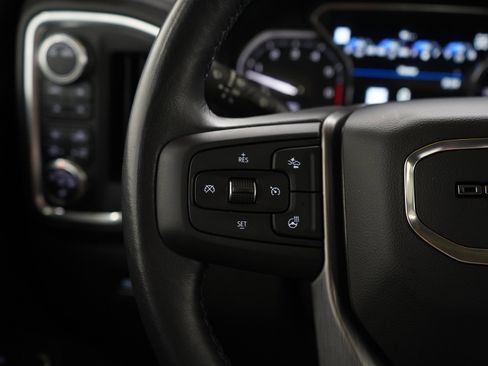 Used 2020 GMC Sierra 1500 Denali w/ Denali Ultimate Package AWD/4WD image 22