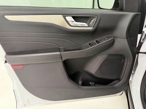 Used 2021 Ford Escape SEL FWD image 30