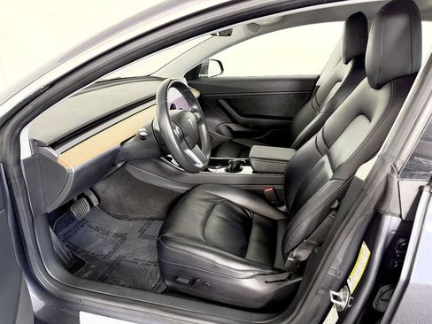 Used 2018 Tesla Model 3 Long Range RWD image 28