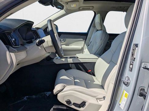New 2026 Volvo XC90 B6 Ultra image 4