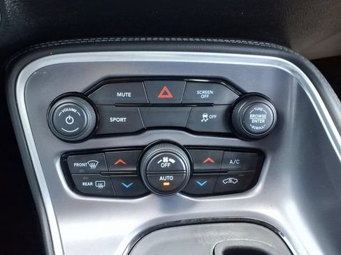 Used 2020 Dodge Challenger SXT w/ Blacktop Package RWD image 12