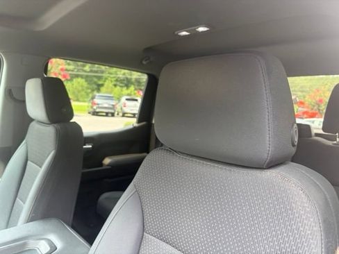 Used 2020 Chevrolet Silverado 1500 Custom w/ Custom Value Package AWD/4WD image 5