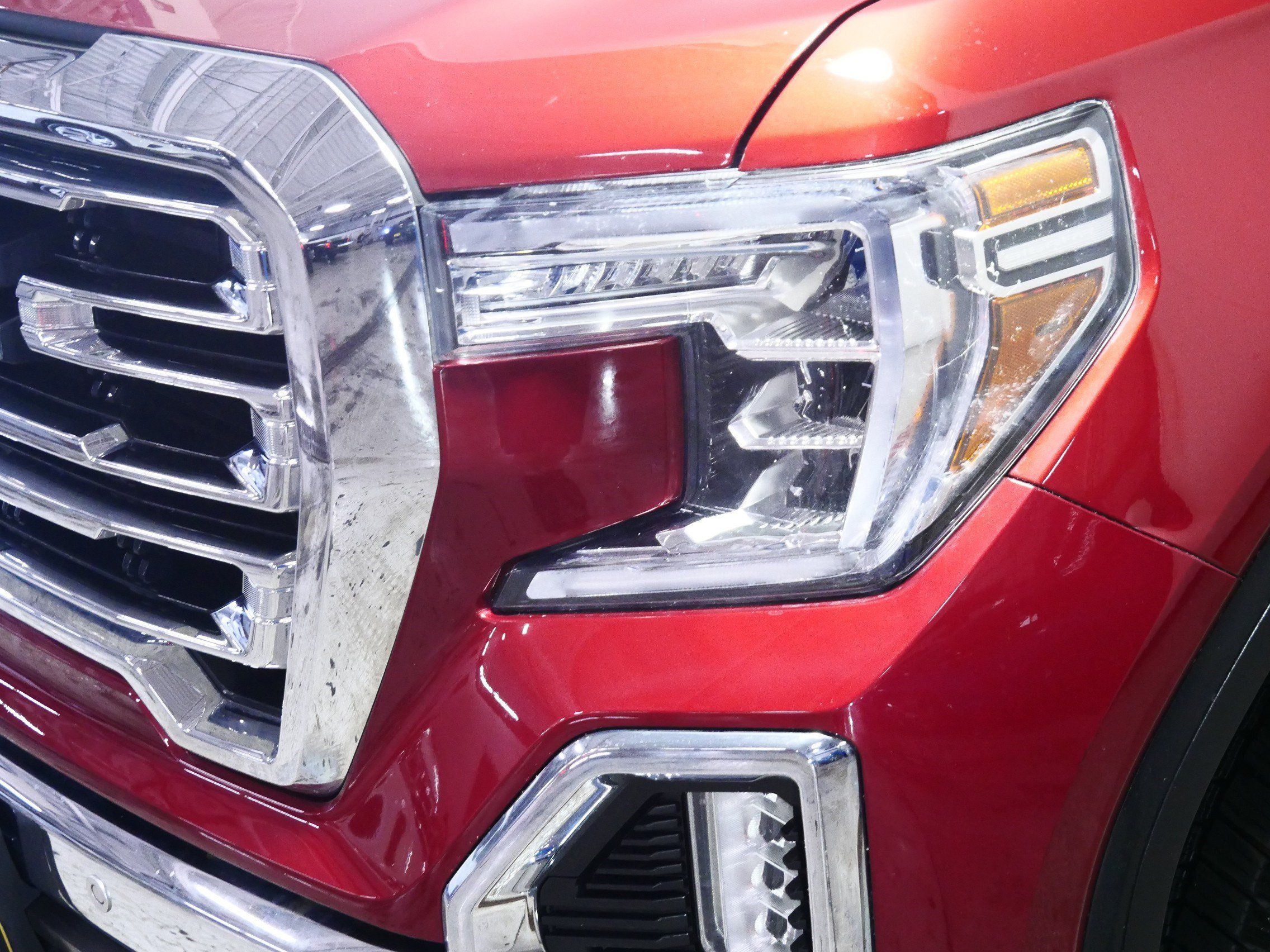 Used 2019 GMC Sierra 1500 SLT w/ SLT Premium Plus Package AWD/4WD image 16