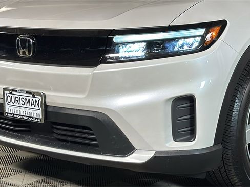 Used 2024 Honda Prologue EX image 3