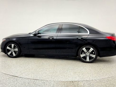 Used 2022 Mercedes-Benz C 300 Sedan image 8