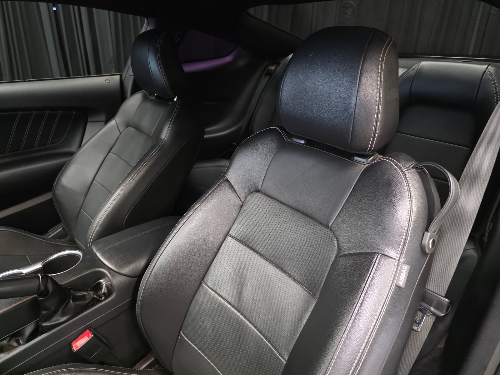 Used 2018 Ford Mustang GT Premium w/ Enhanced Security Package RWD image 19
