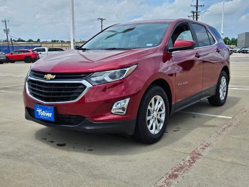 Used 2021 Chevrolet Equinox LT FWD image 2
