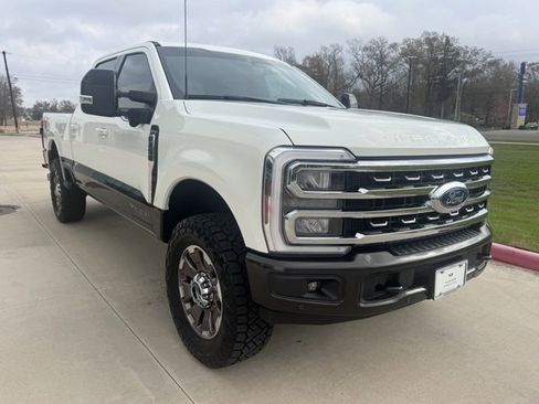 Used 2024 Ford F250 King Ranch w/ FX4 Off-Road Package image 7