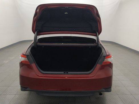 Used 2020 Toyota Camry LE image 29