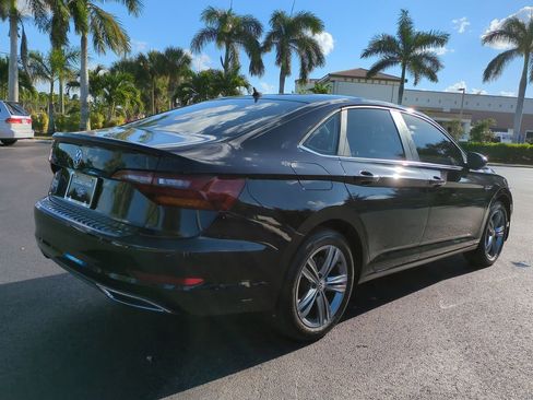 Used 2019 Volkswagen Jetta R-Line image 4