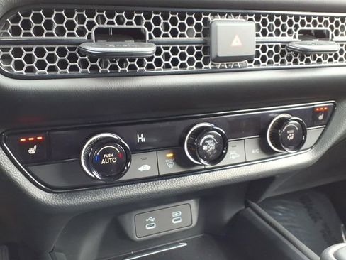 Certified 2026 Honda HR-V Sport image 17