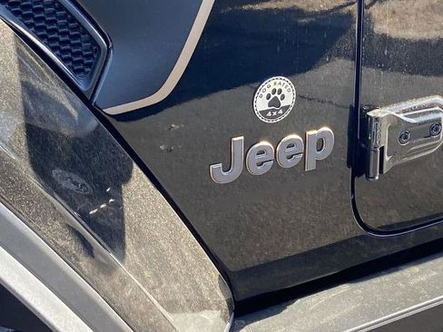 Used 2023 Jeep Wrangler Unlimited Rubicon 392 image 28