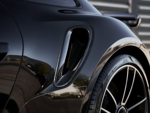 Used 2024 Porsche 911 Turbo image 5