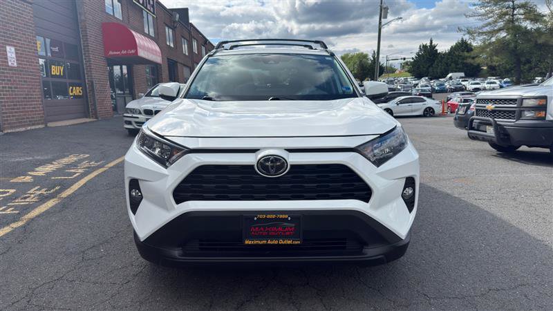 Used 2021 Toyota RAV4 XLE AWD/4WD image 2