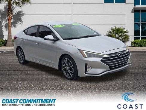 Used 2019 Hyundai Elantra Limited w/ Cargo Package image 3